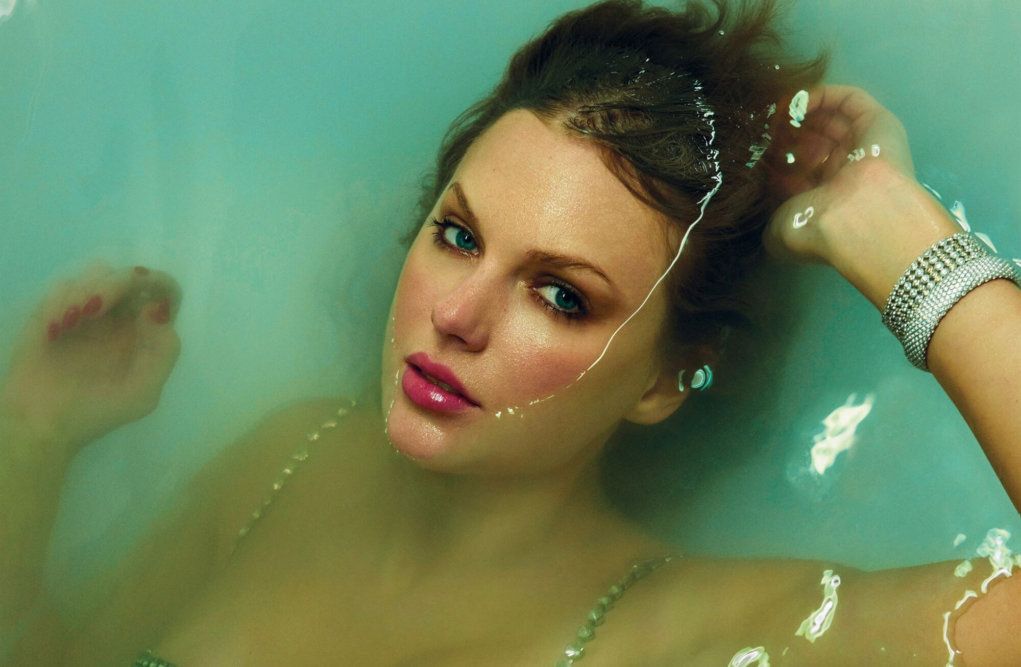 Taylor Swift เซอร์ไพรส์! เตรียมปล่อย The Life of a Showgirl อัลบั้มใหม่ชุดที่ 12 วันที่ 3 ต.ค. นี้