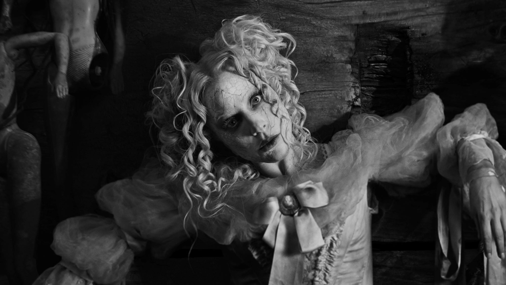 Lady Gaga ปล่อย “The Dead Dance” เพลงประกอบซีรีส์ Wednesday Season 2