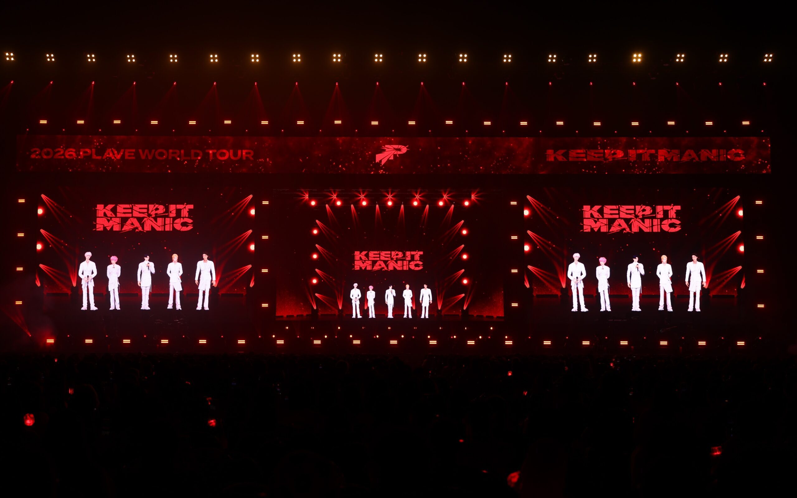 ครบเครื่องยิ่งกว่าต้มยำ! PLAVE เสิร์ฟความมันส์แบบจัดเต็มใน “2026 PLAVE World Tour [KEEP IT MANIC] in Bangkok” สร้างค่ำคืนสุดประทับใจให้ PLLI ไทย